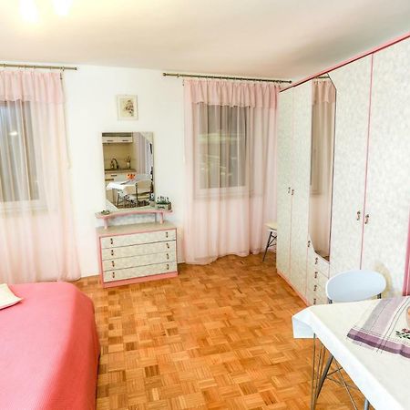 Apartments Pyros Піран Екстер'єр фото