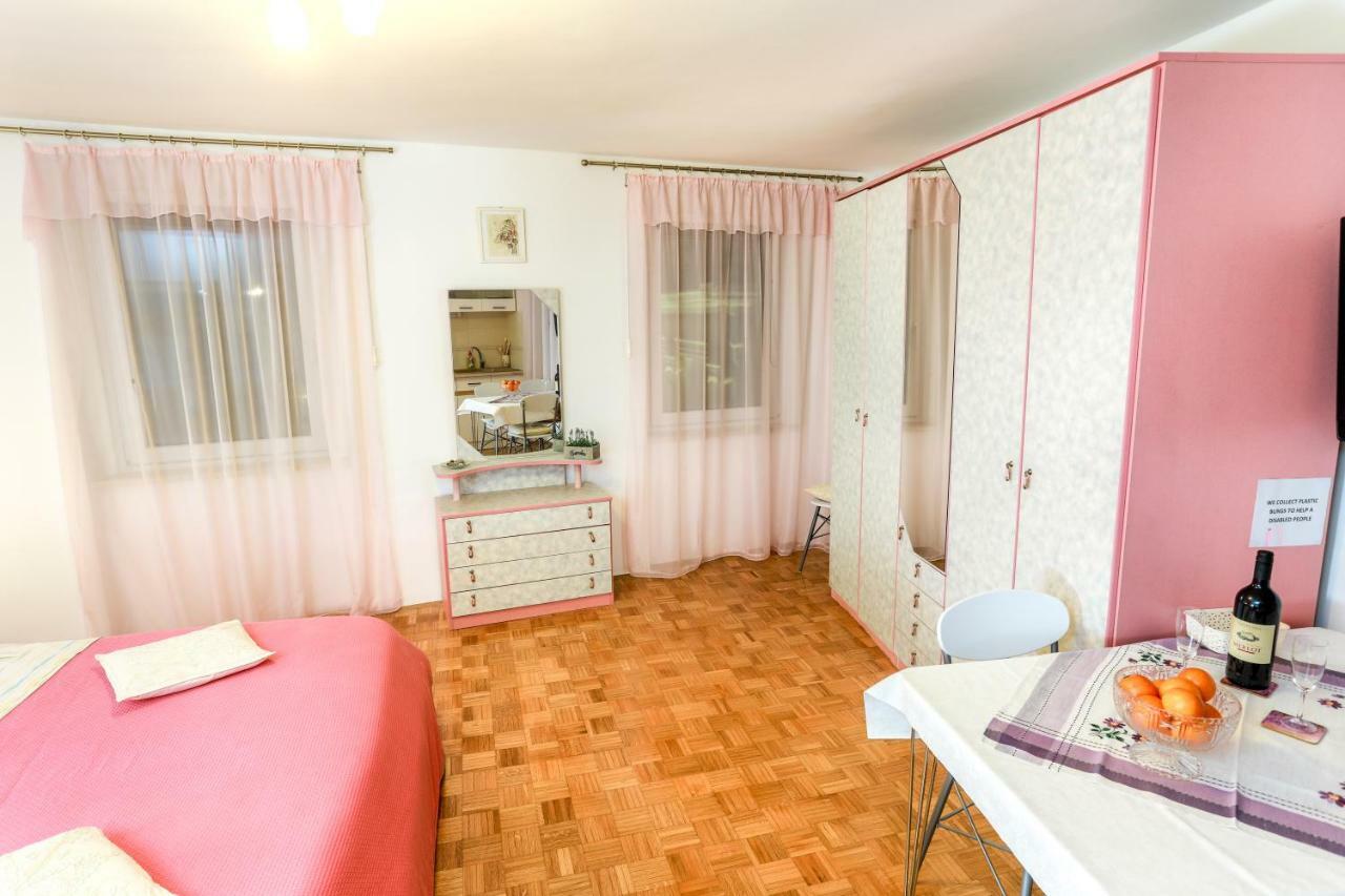 Apartments Pyros Піран Екстер'єр фото