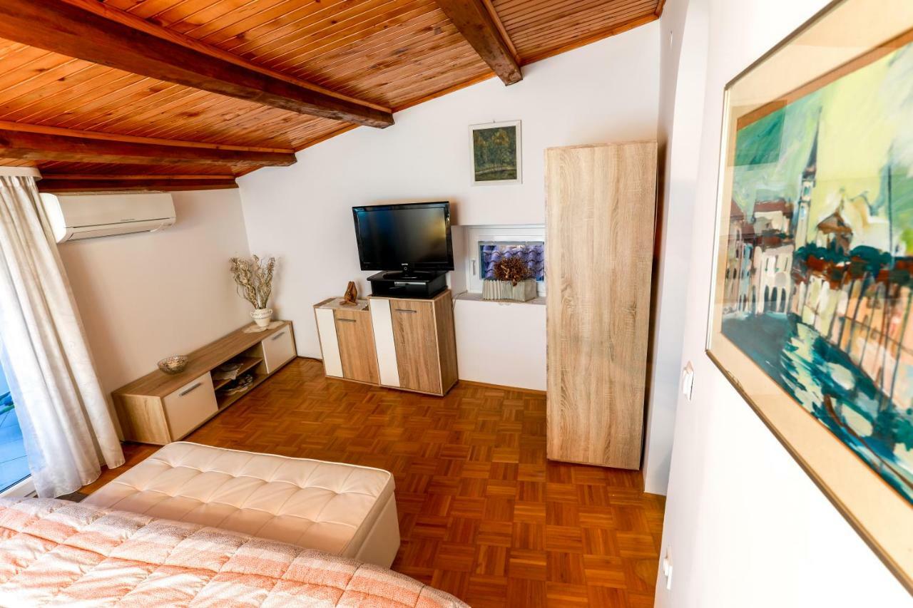 Apartments Pyros Піран Екстер'єр фото