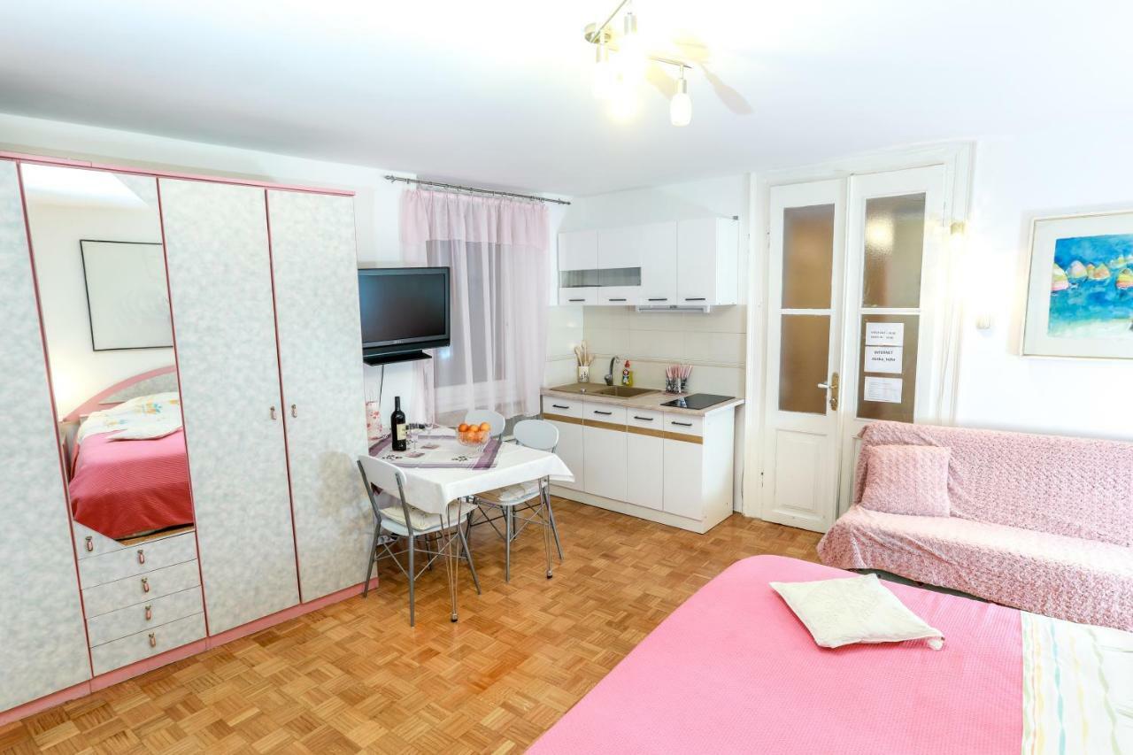 Apartments Pyros Піран Екстер'єр фото